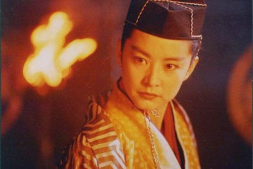 ̨��ʮ����Ů��Ա